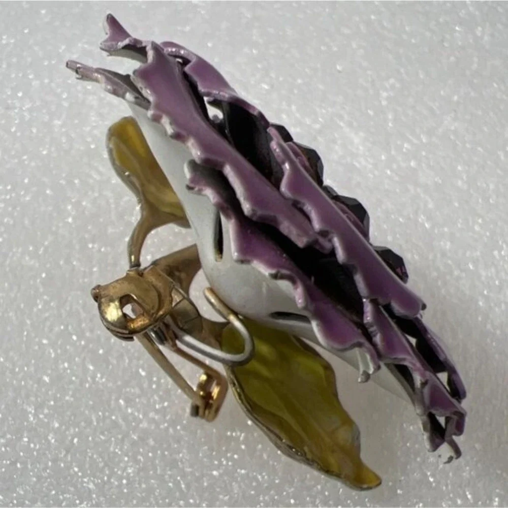 Vintage Lavender‎ Enamel 3D Floral Brooch Ruffled Purple Rhinestones Gold Tone
